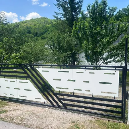 Dolina Izvora Villa *